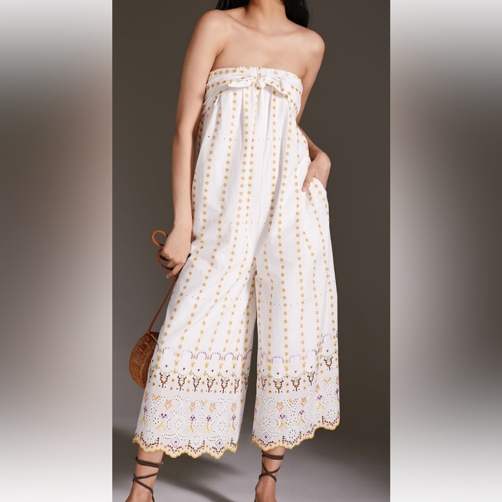 NWT Chic Anthropologie Strapless Eyelet Bandeau Jumpsuit.  Size 4Tall.
